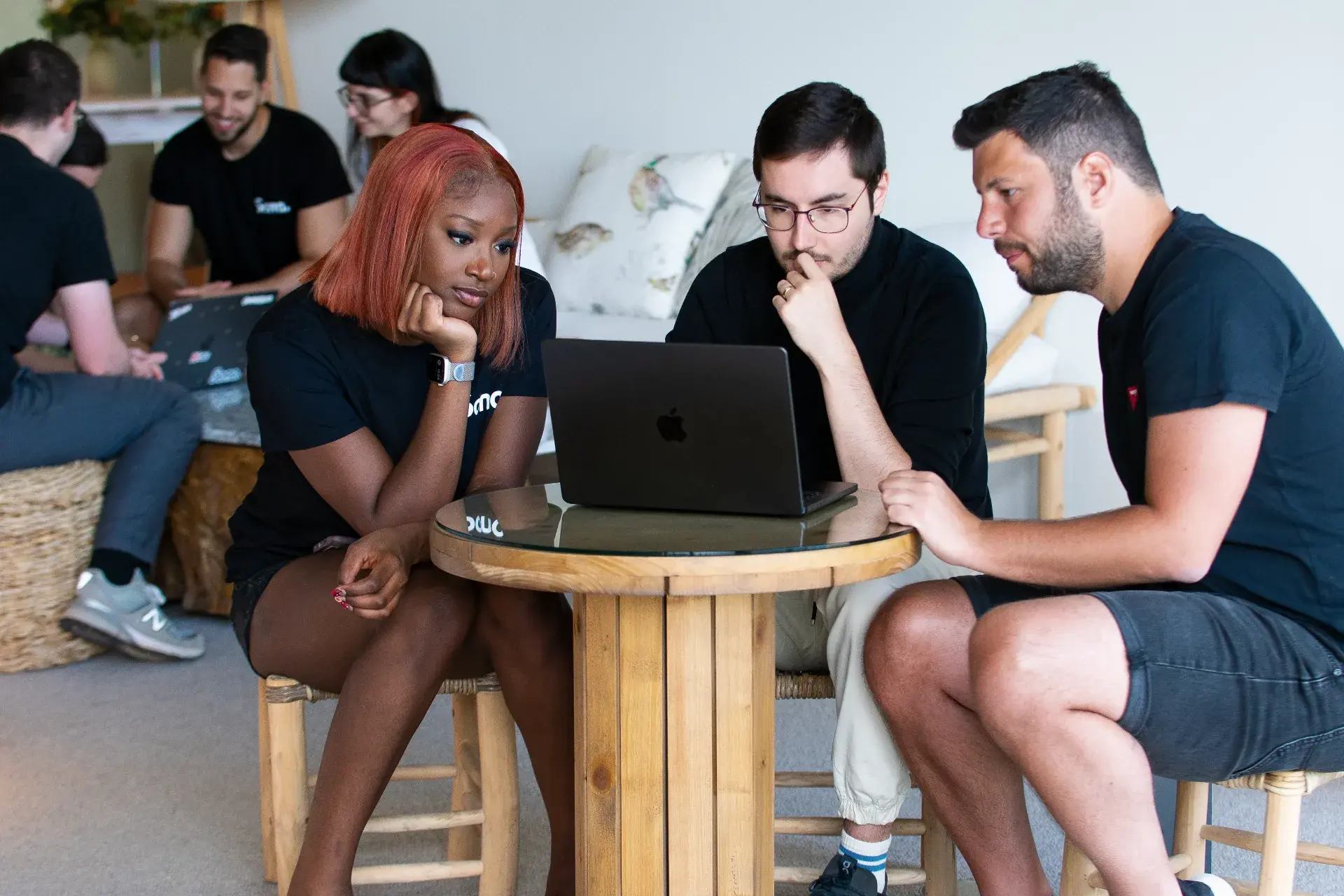 office-work-discussion
